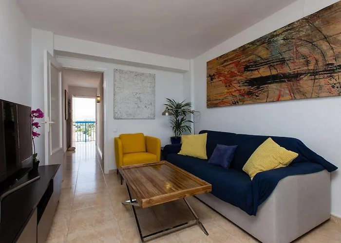 Beachfront , Ninth Floor Apartman *